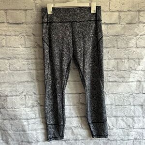 PREOWNED LULULEMON BLACK GREY SPECKLED PRINT  LEGGINGS WOMENS SIZE 10